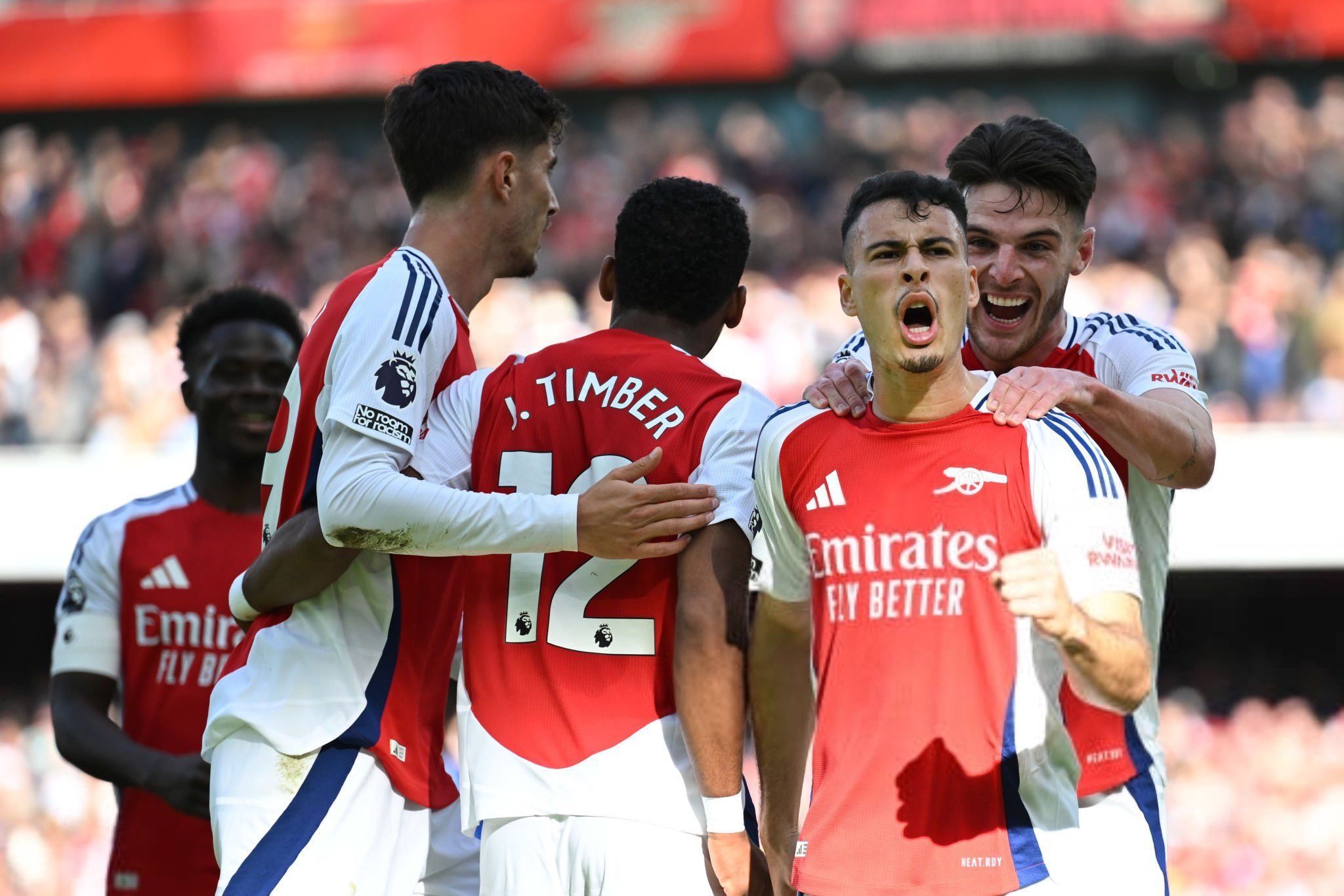 dramatis-arsenal-menang-berkat-dua-gol-di-injury-time-liga-inggris