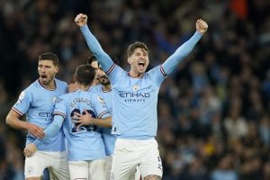 john-stones-kembali-menyihir-di-lapangan-guardiola-percaya-ia-bisa-jadi-pengganti-haaland