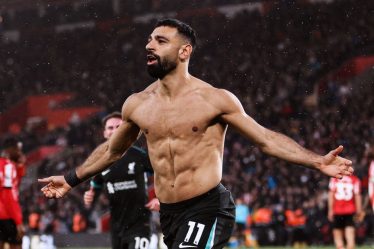 mohamed-salah-bawa-liverpool-bangkit-tundukkan-southampton-3-2-dan-cetak-100-gol-tandang