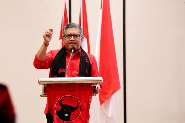 dinamika-politik-pilgub-jakarta-2024-dukungan-jokowi-kepada-rk-dan-optimisme-hasto-kristiyanto