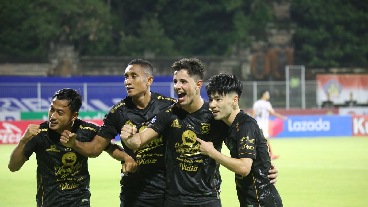 persebaya-di-ambang-juara-paruh-musim-liga-1-tantangan-di-markas-bali-united