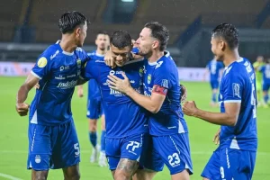 persib-bandung-vs-malut-united-tantangan-berat-maung-bandung-pertahankan-rekor-tak-terkalahkan