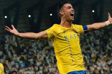 ronaldo-cetak-gol-pertama-di-2025-al-nassr-balikkan-keadaan-dan-taklukkan-al-ittihad