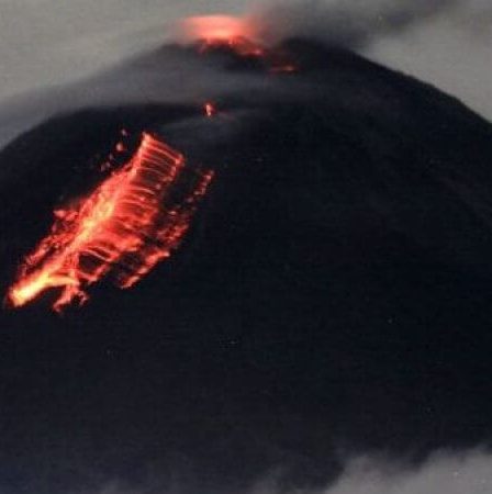 penutupan-jalur-pendakian-gunung-semeru-diperpanjang-akibat-cuaca-buruk